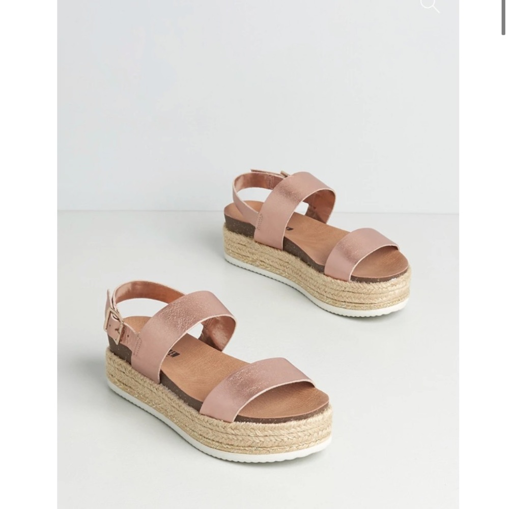 ModCloth Chelsea‎ NWT Sand and Sea, Please! Espadrille Sandal - Rose Gold